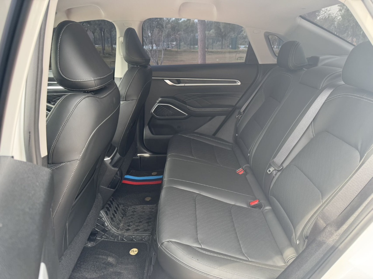 GEELY Emgrand 2023 #9 GEELY Emgrand 2023 car image #9