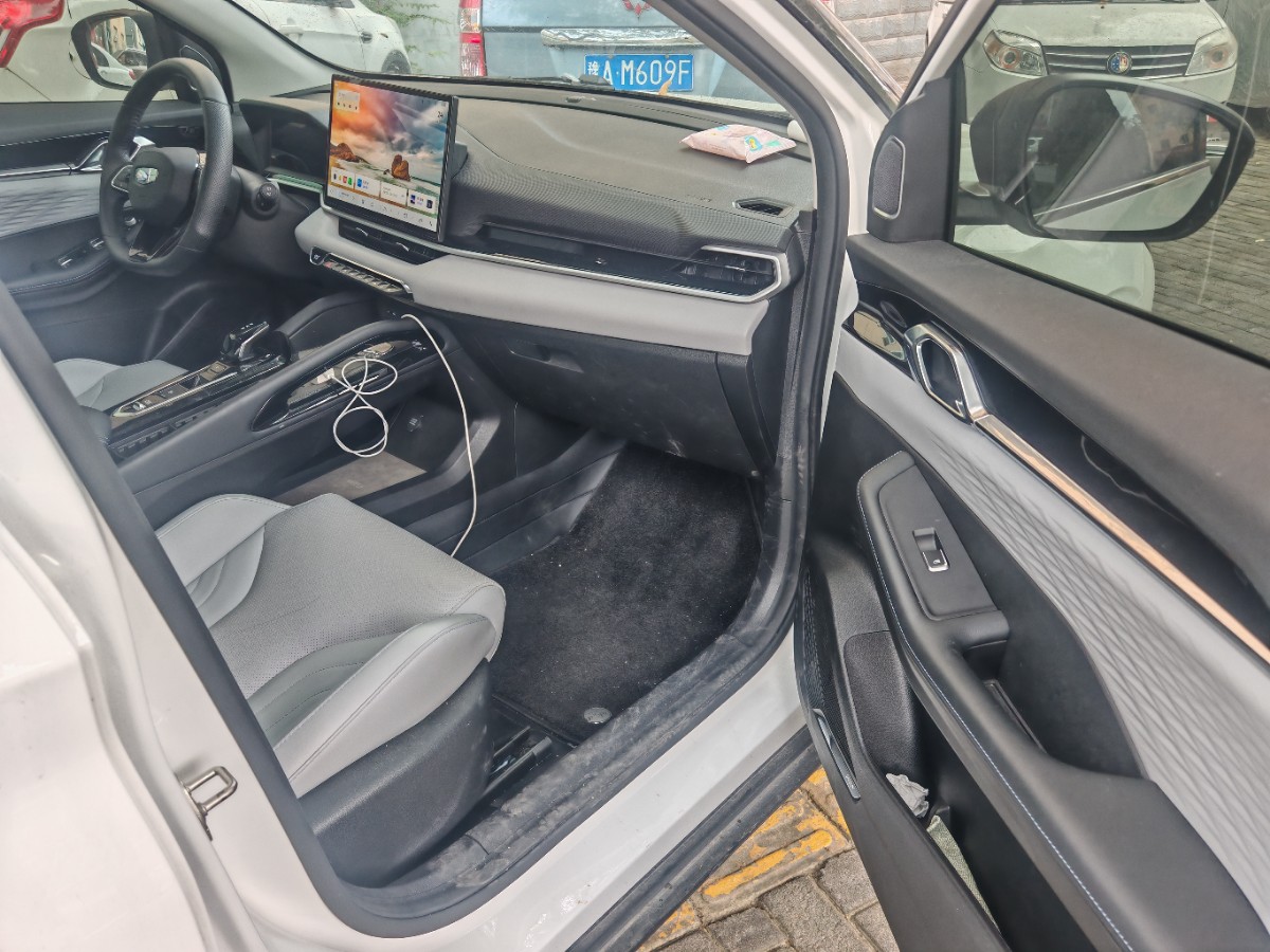 GEELY Coolray 2025 #6 GEELY Coolray 2025 car image #6