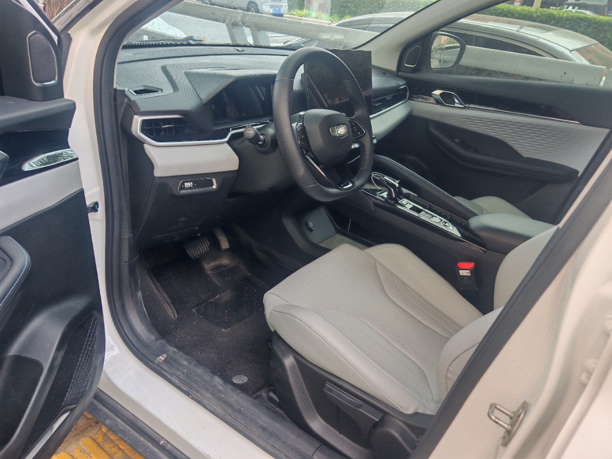 GEELY Coolray 2025 #4 GEELY Coolray 2025 car image #4