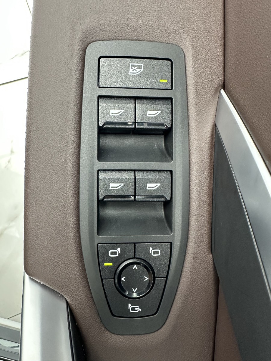 BMW X1 2023 car image #10