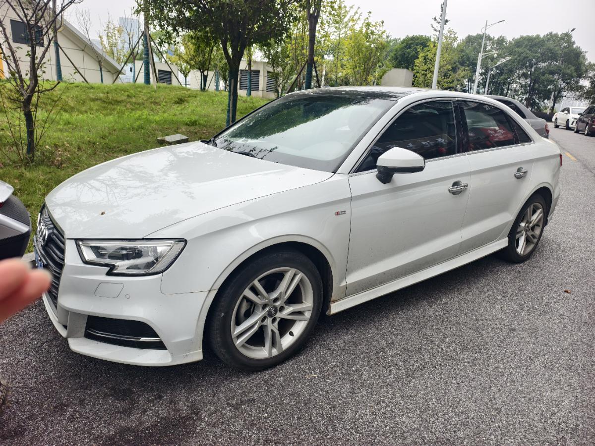 Audi A3 2018 car image #3