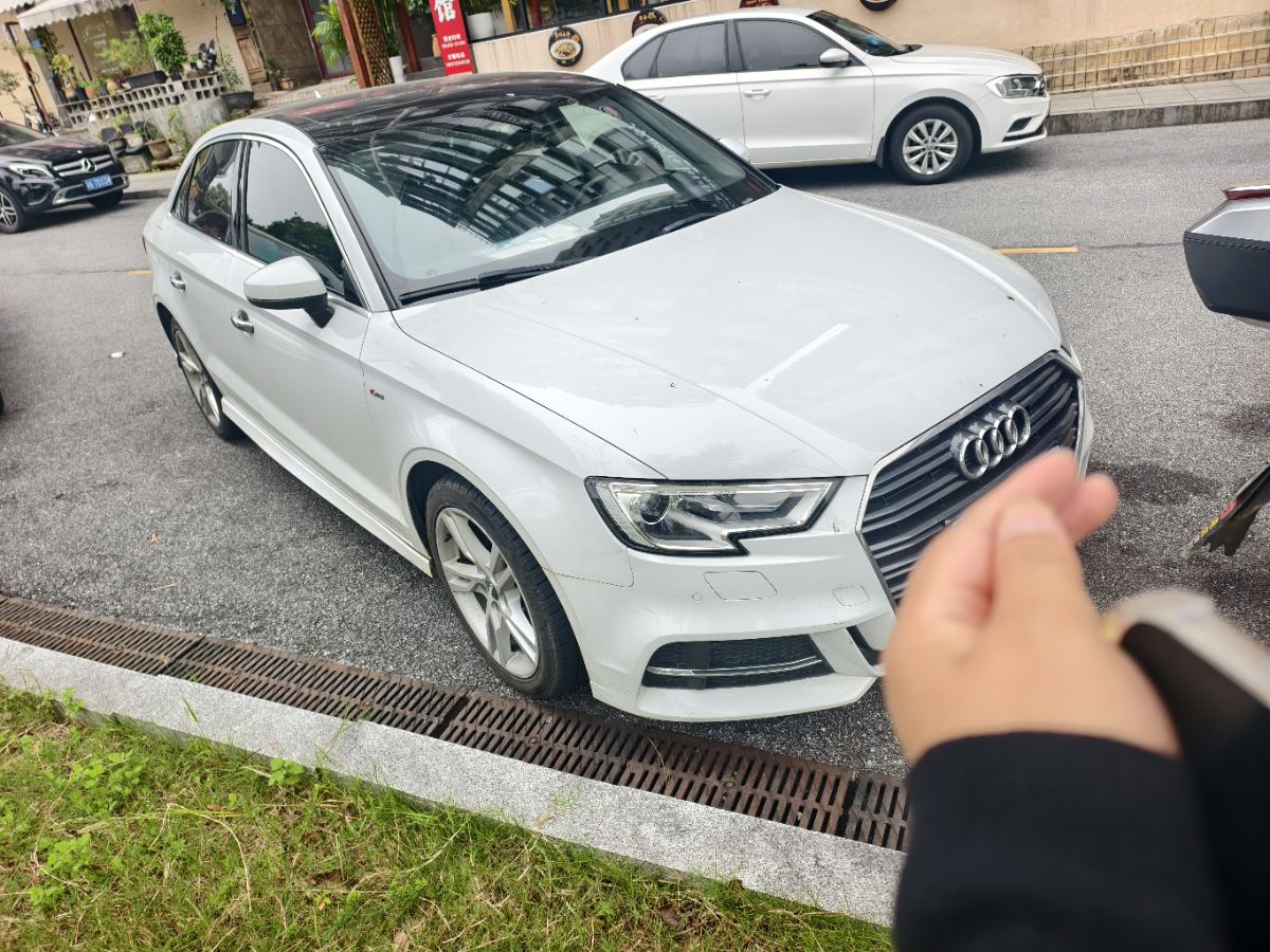 Audi A3 2018 car image #2