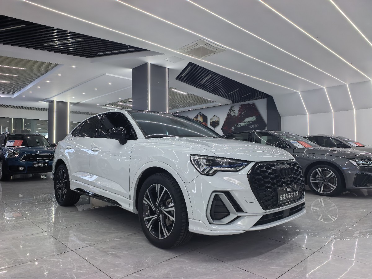 Audi Q3 Sportback 2023 #3 Audi Q3 Sportback 2023 car image #3
