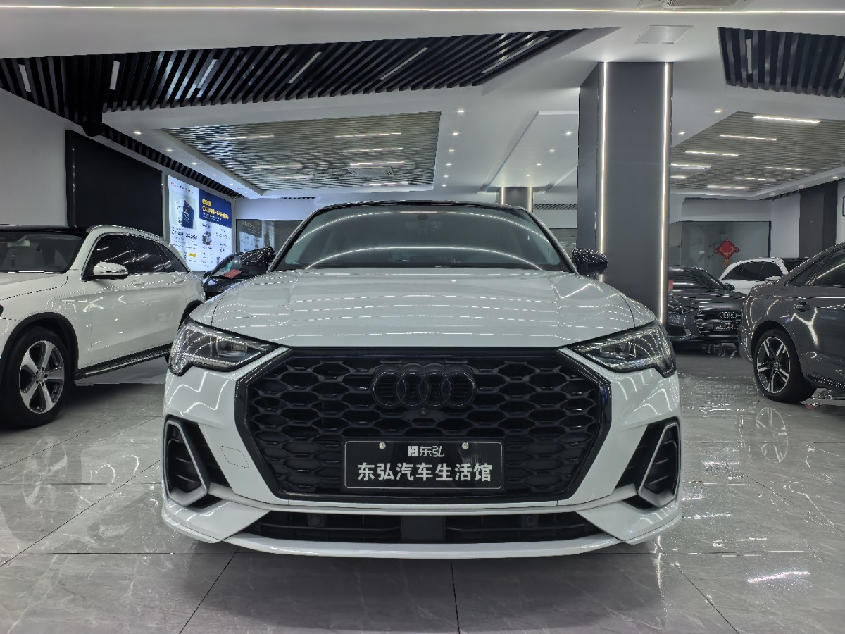 Audi Q3 Sportback 2023 #2 Audi Q3 Sportback 2023 car image #2