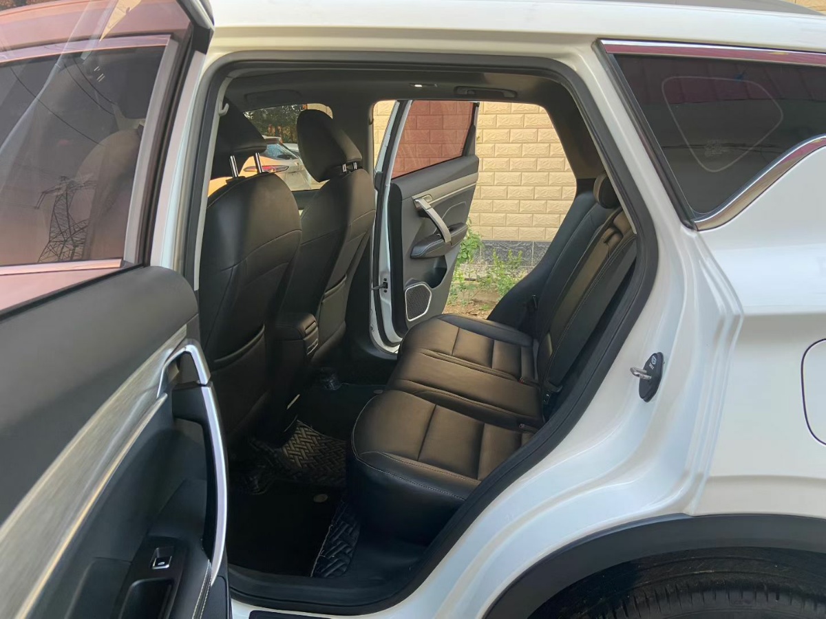 GEELY Coolray 2019 #6 GEELY Coolray 2019 car image #6