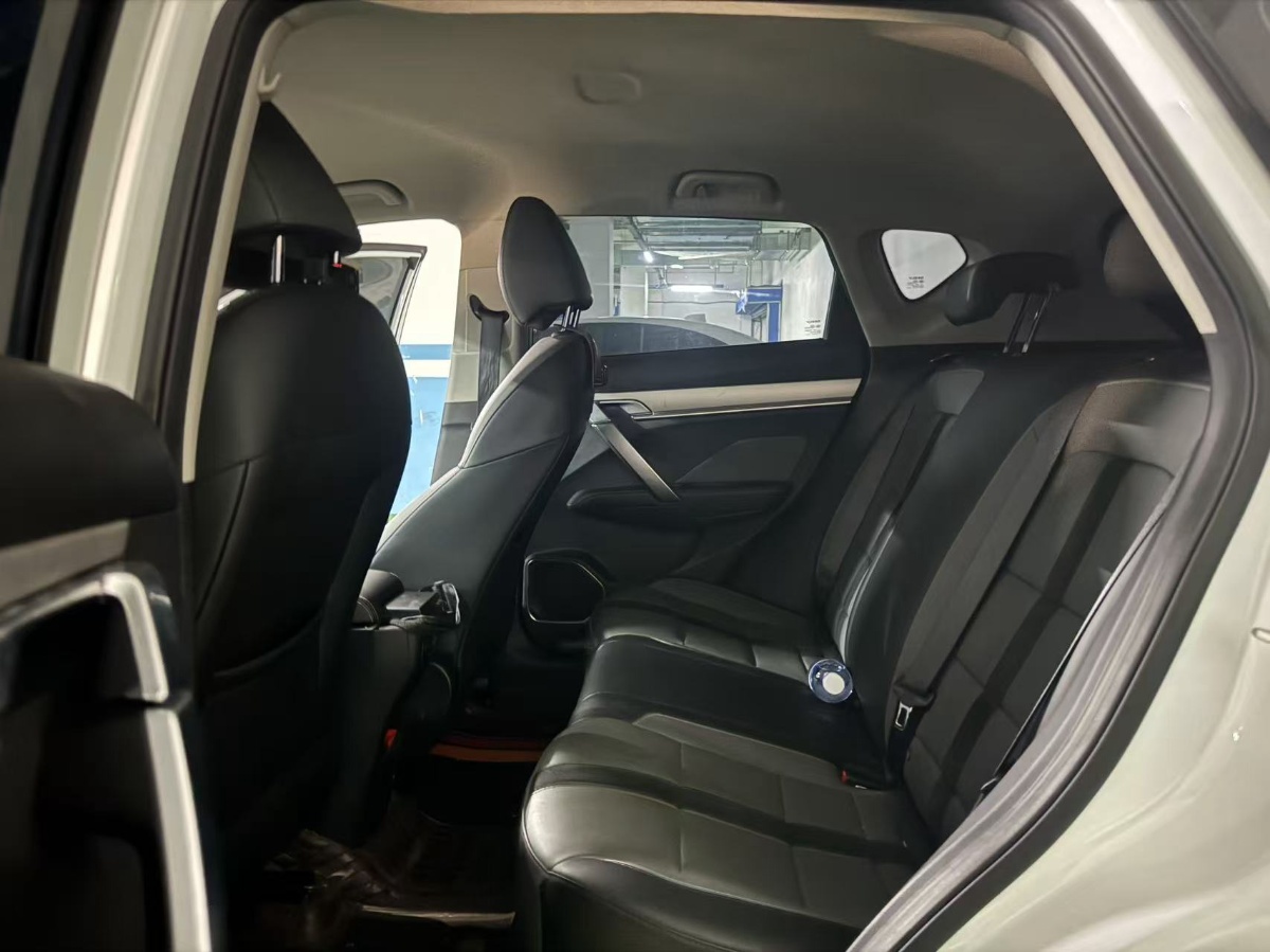 GEELY Coolray 2024 #2 GEELY Coolray 2024 car image #2