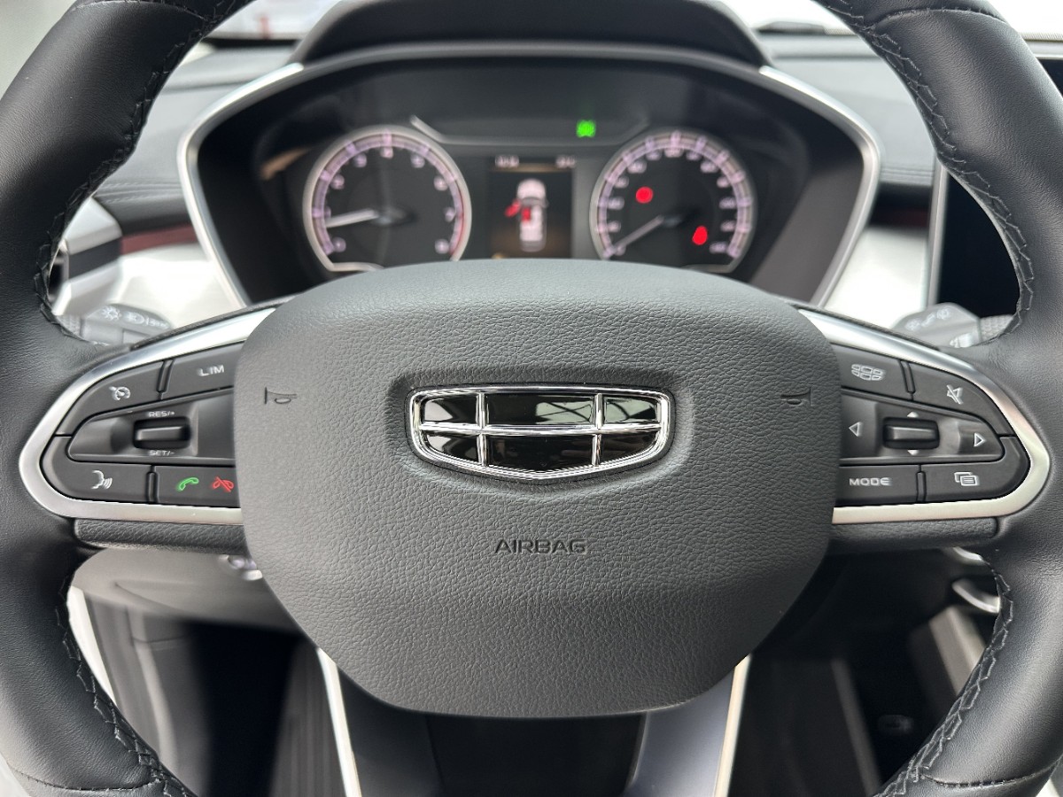 GEELY Coolray 2022 #13 GEELY Coolray 2022 car image #13