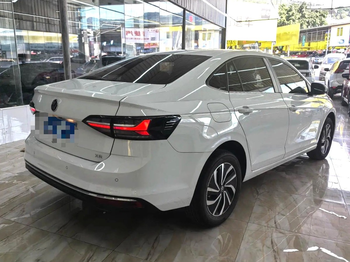 Volkswagen Lavida 2026 car image #2