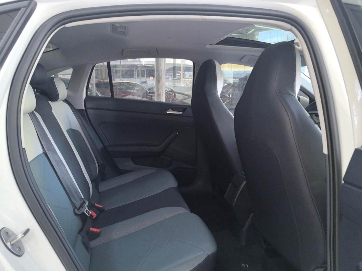 Volkswagen Lavida 2026 car image #5