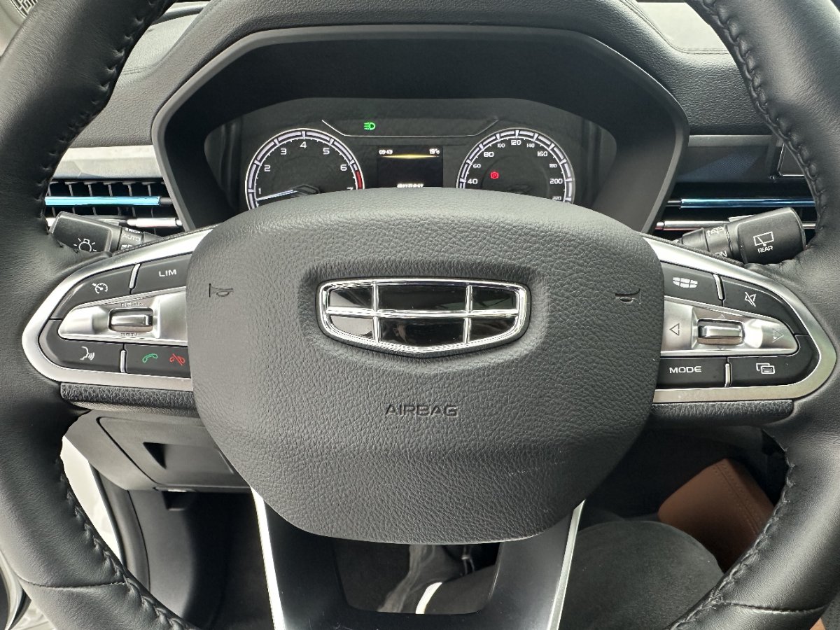 GEELY Vision X6 2023 car image #13