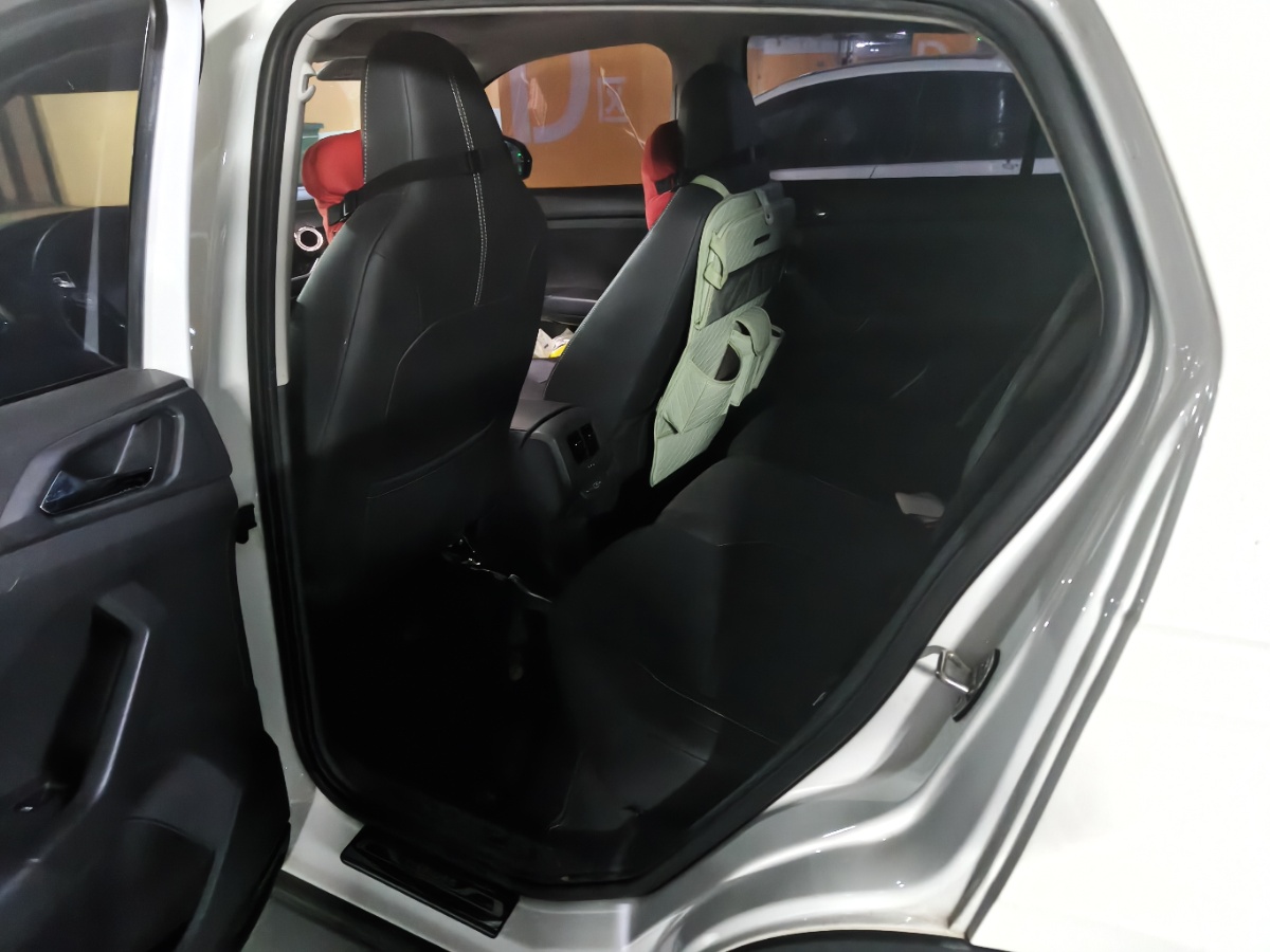Volkswagen T-Cross 2021 #3 Volkswagen T-Cross 2021 car image #3