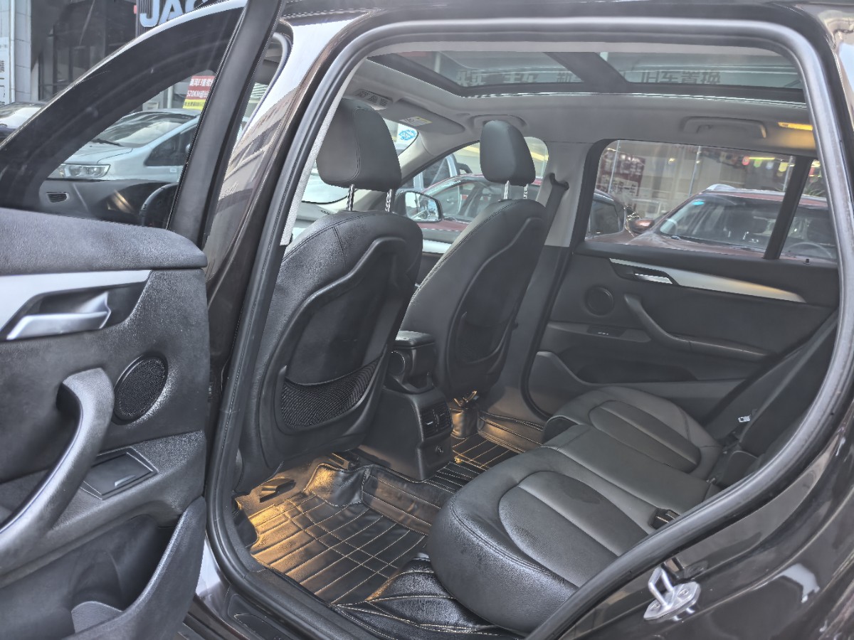 BMW X1 2017 car image #6