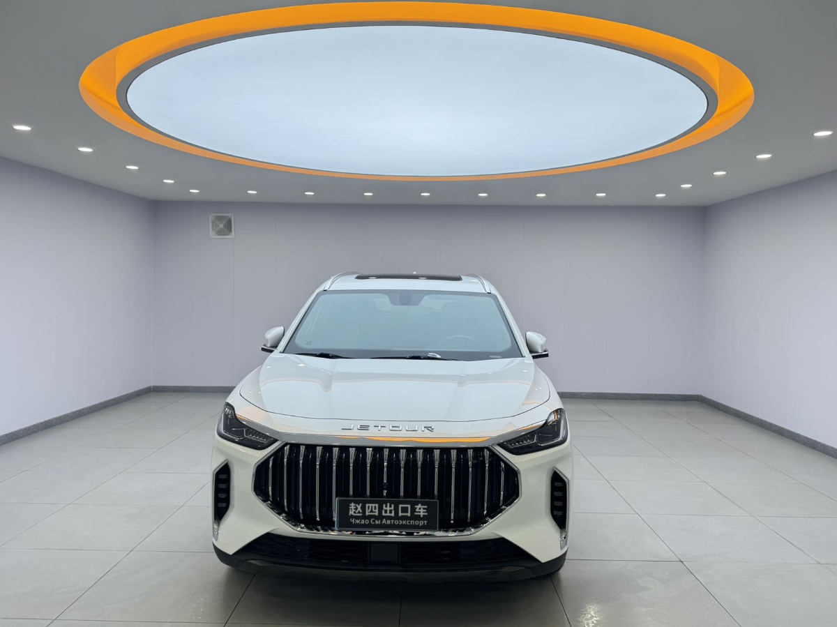 Jetour X70 PLUS 2023 car image #2
