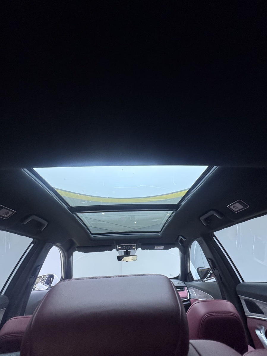 Jetour X70 PLUS 2023 car image #9