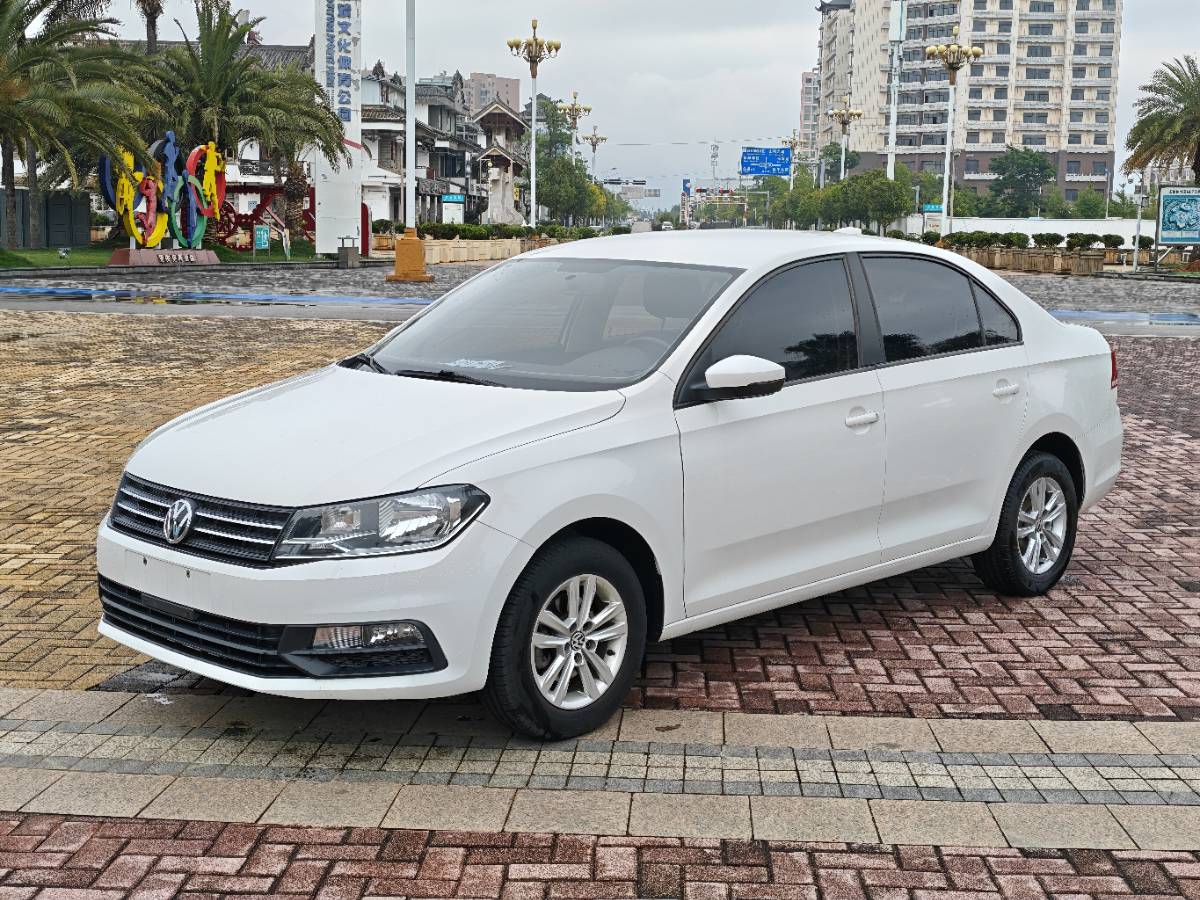 Volkswagen Santana 2022 car image #2