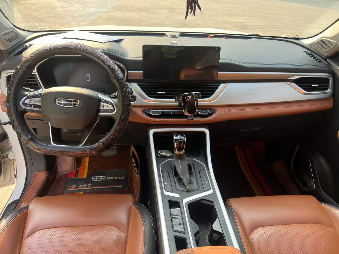GEELY Vision X6 2019 car image #5