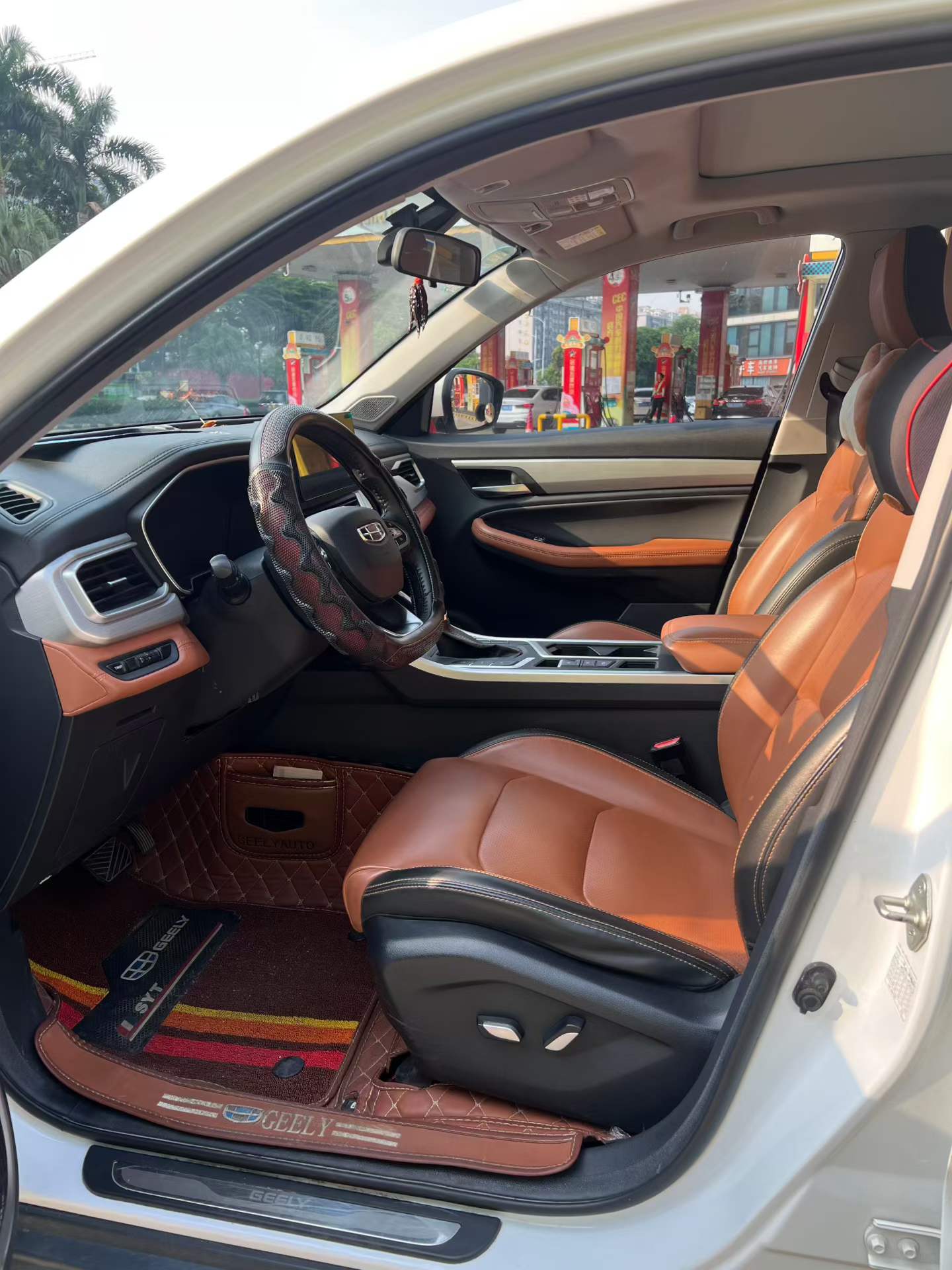 GEELY Vision X6 2019 car image #6
