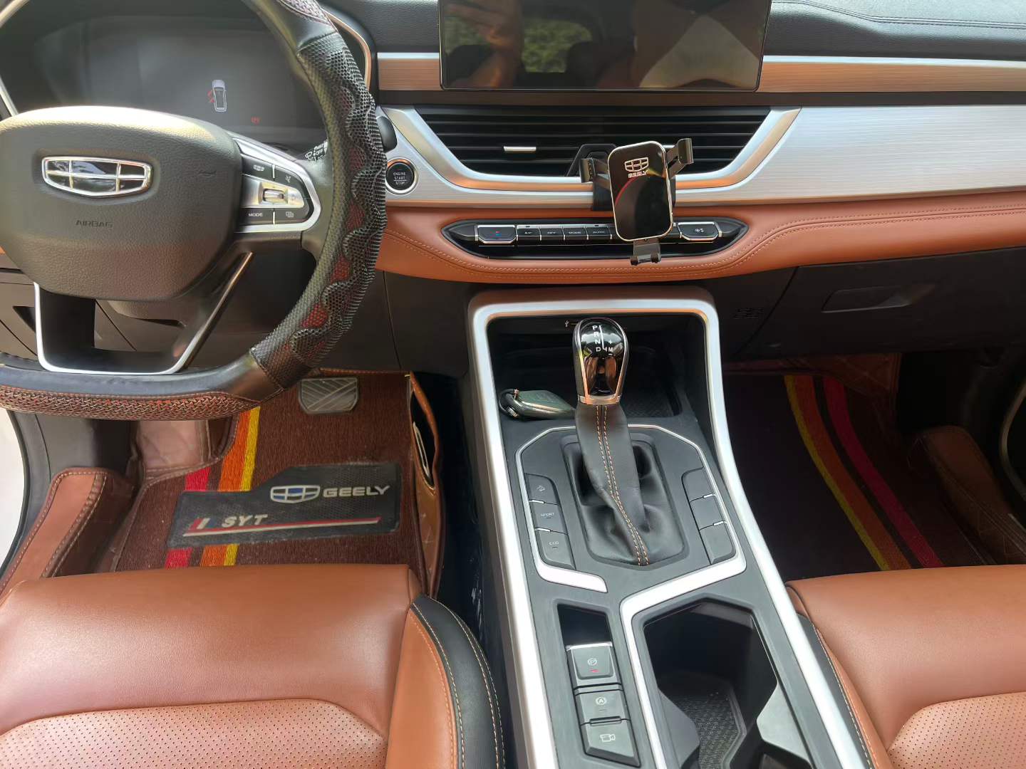 GEELY Vision X6 2019 car image #4