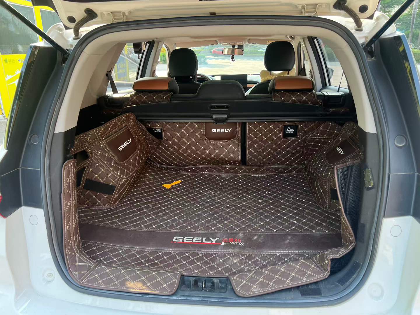 GEELY Vision X6 2019 car image #9