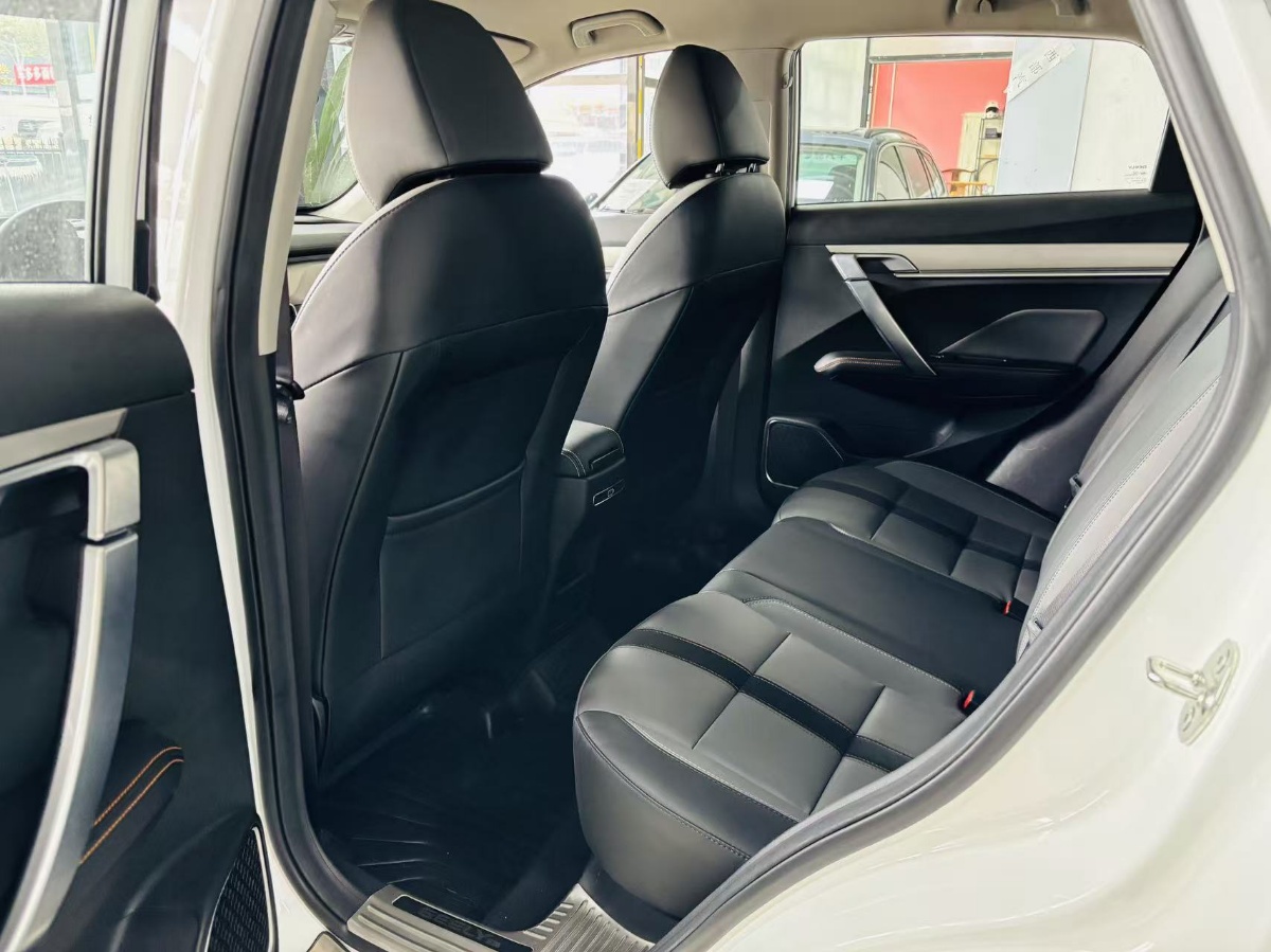 GEELY Coolray 2024 #4 GEELY Coolray 2024 car image #4