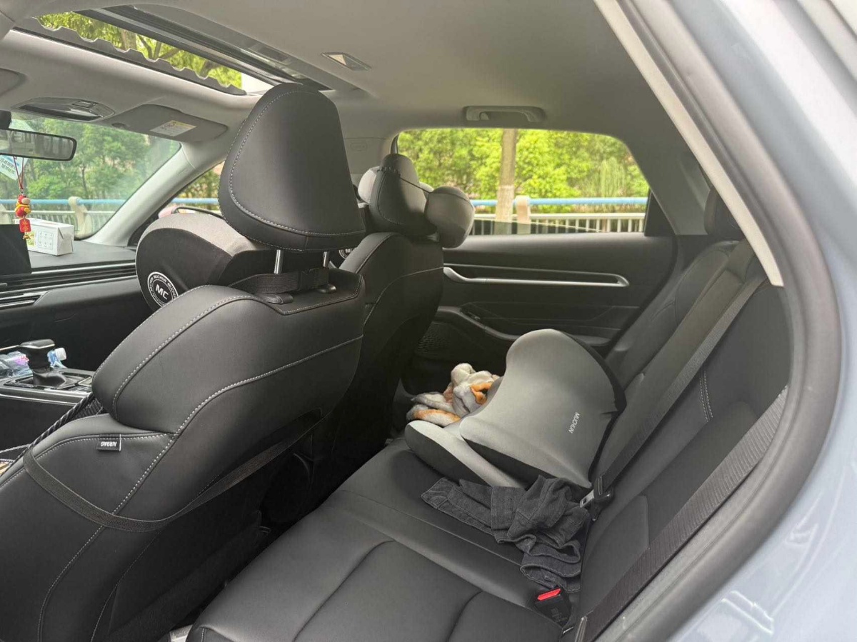 GEELY Emgrand 2026 car image #5