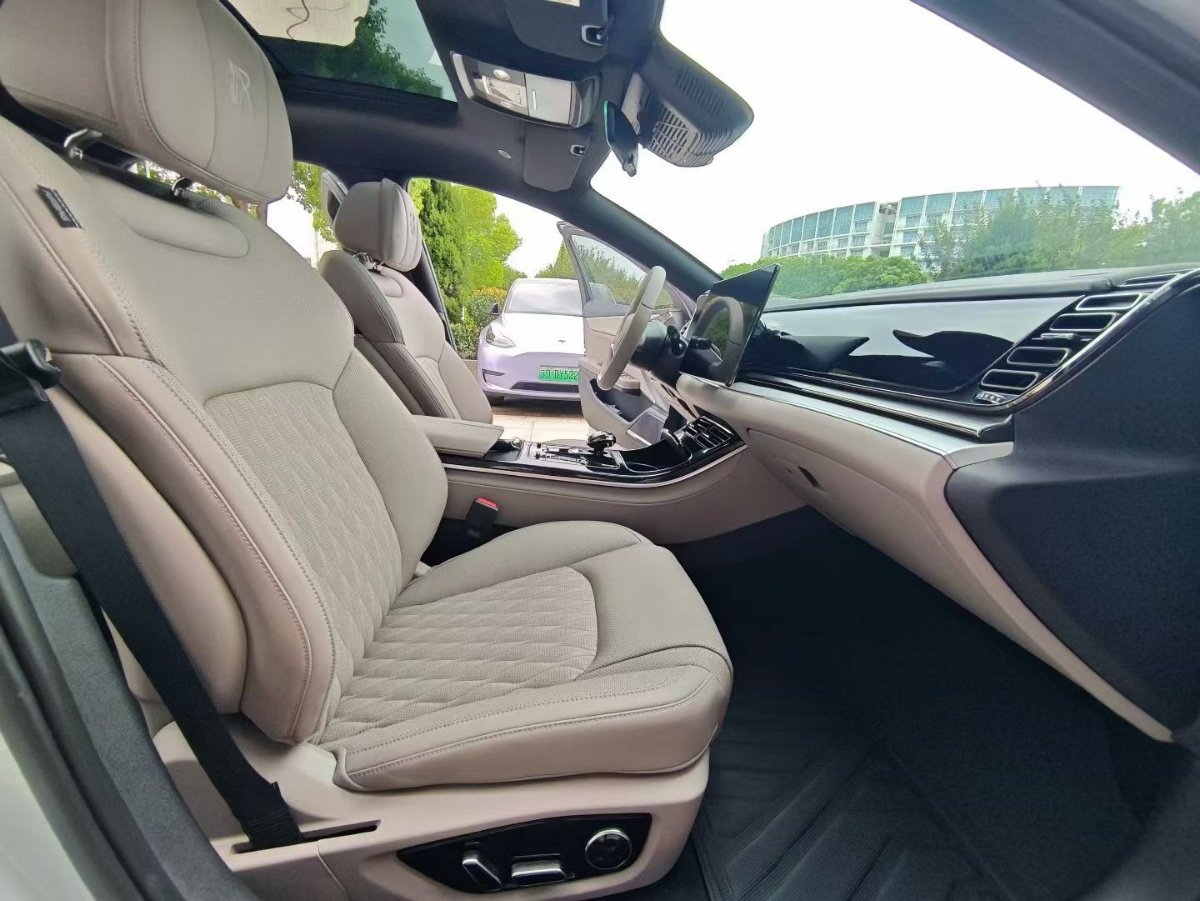 BYD Han 2025 car image #5