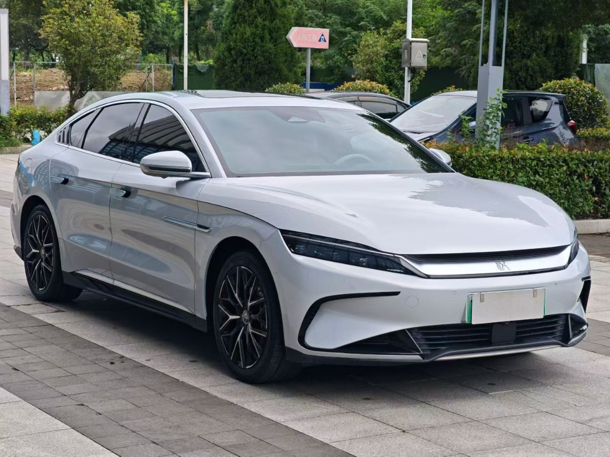 BYD Han 2025 car image #3