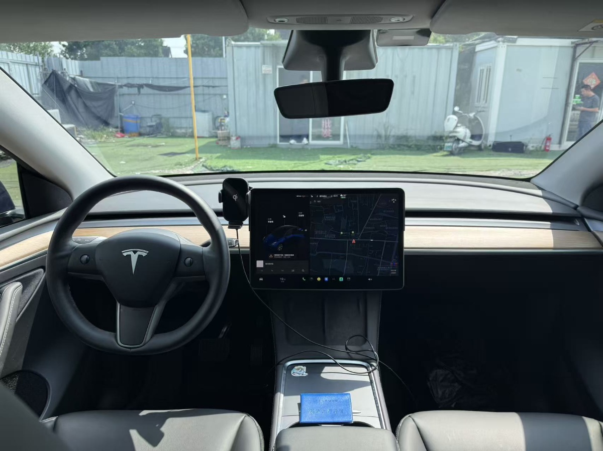 Tesla Model Y 2021 #6 Tesla Model Y 2021 car image #6