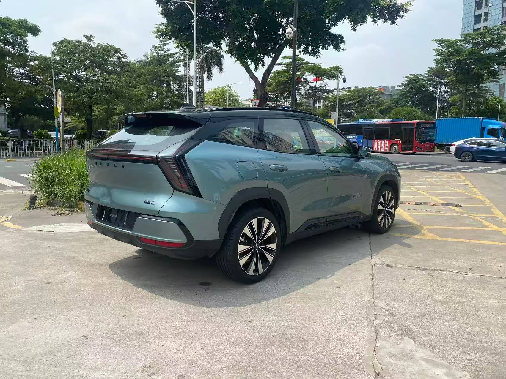 GEELY Boyue L 2026 #2 GEELY Boyue L 2026 car image #2