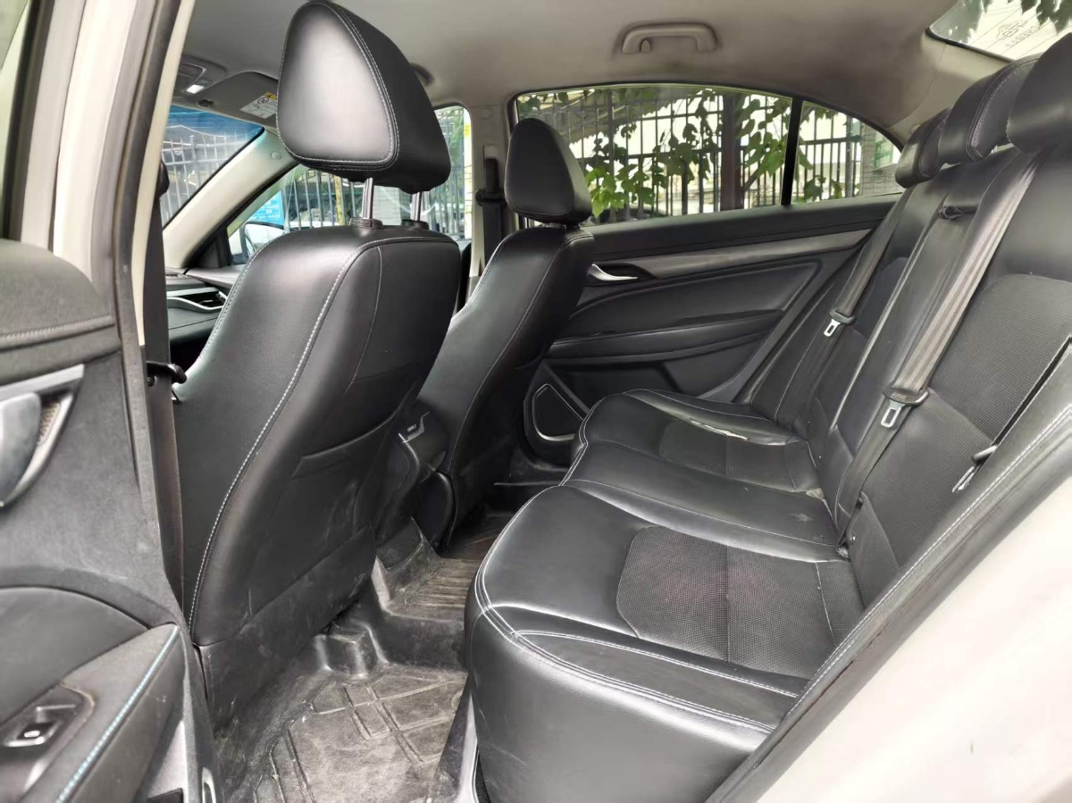 GEELY Emgrand New Energy 2019 #6 GEELY Emgrand New Energy 2019 car image #6