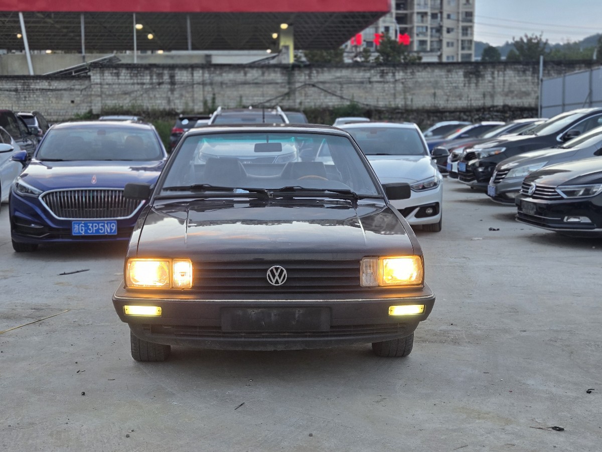 Volkswagen Santana Classic 2010 #2 Volkswagen Santana Classic 2010 car image #2