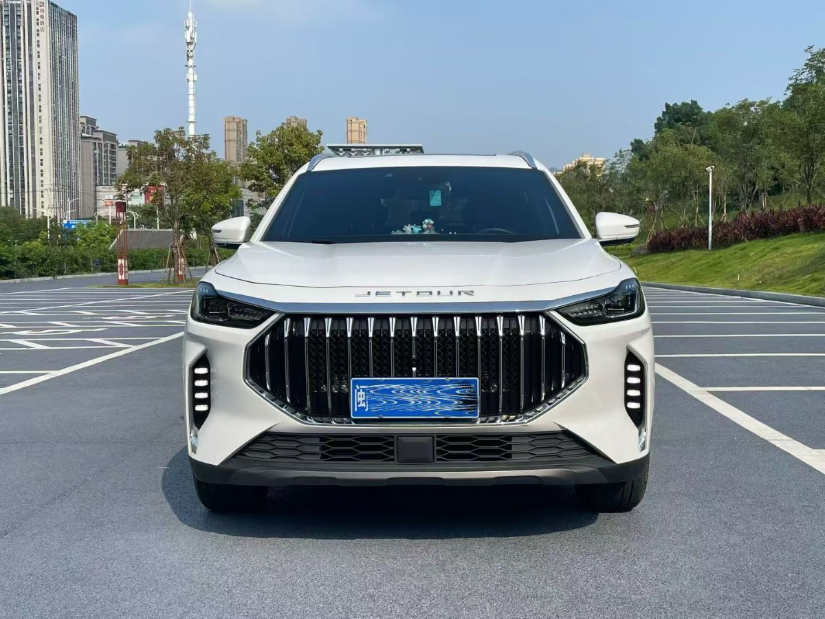 Jetour X70 PLUS 2025 car image #2