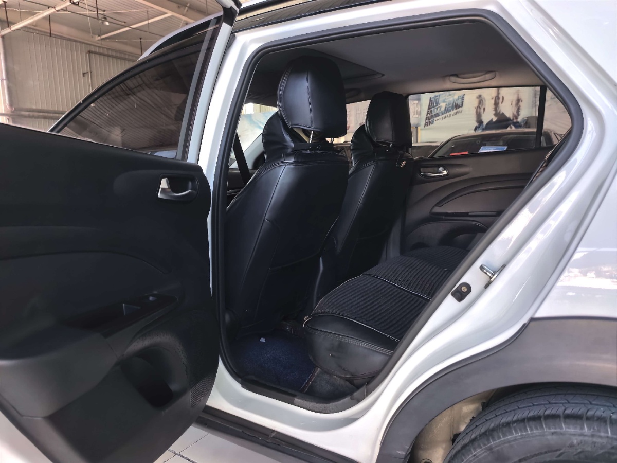 Kia KX1 2023 car image #5