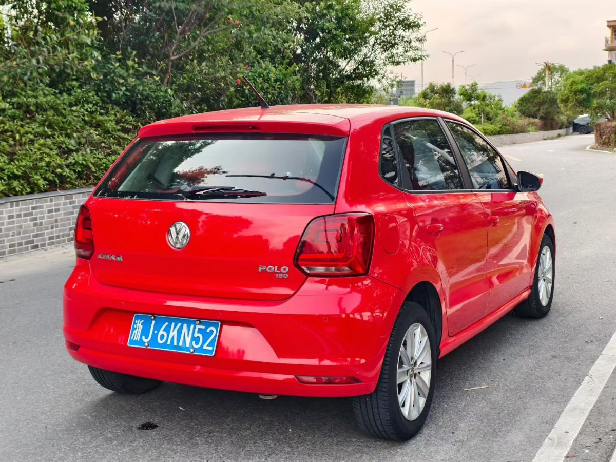 Volkswagen Polo 2015 #4 Volkswagen Polo 2015 car image #4