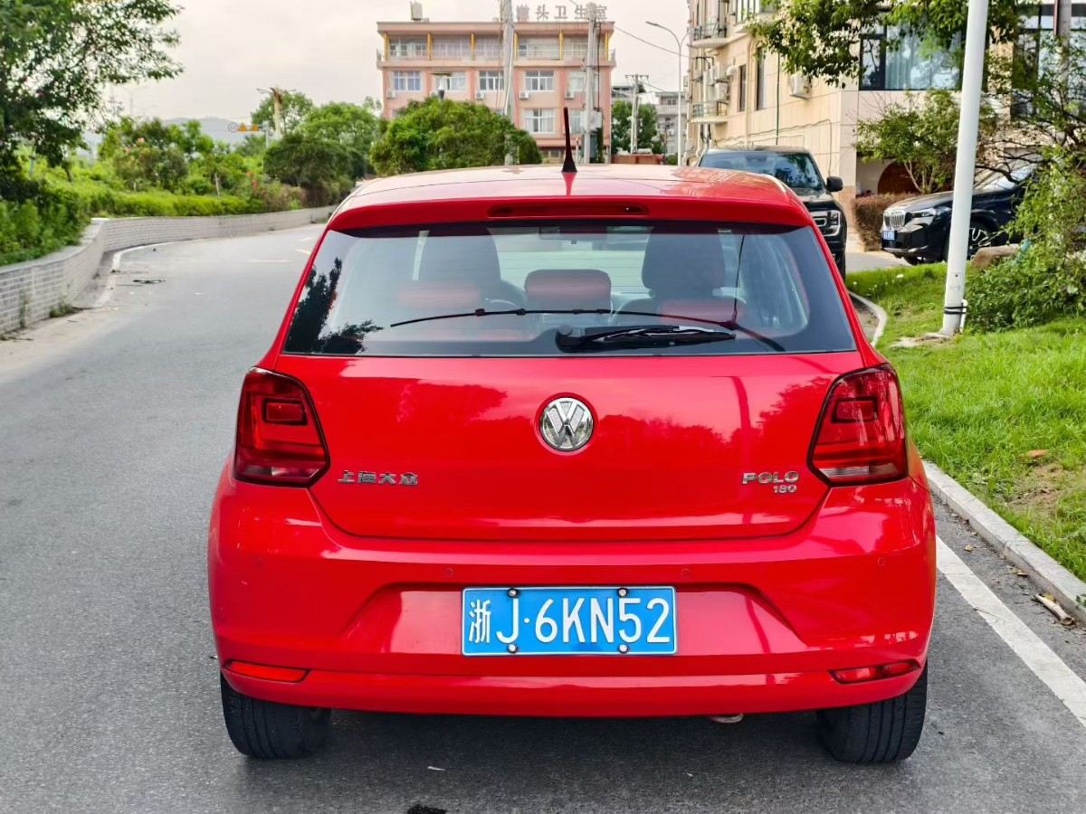 Volkswagen Polo 2015 #5 Volkswagen Polo 2015 car image #5