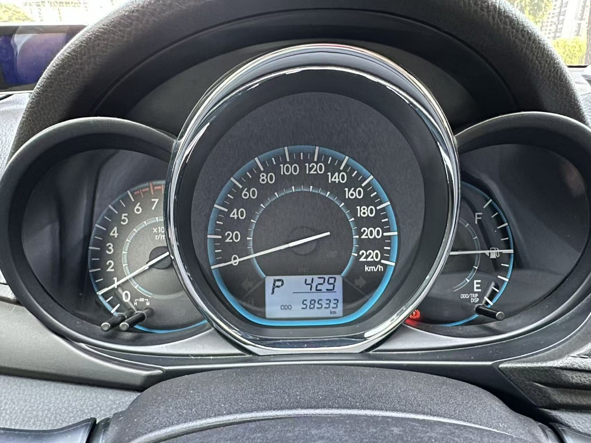 Toyota Vios 2015 car image #8