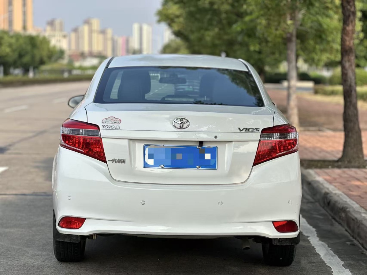 Toyota Vios 2015 car image #3