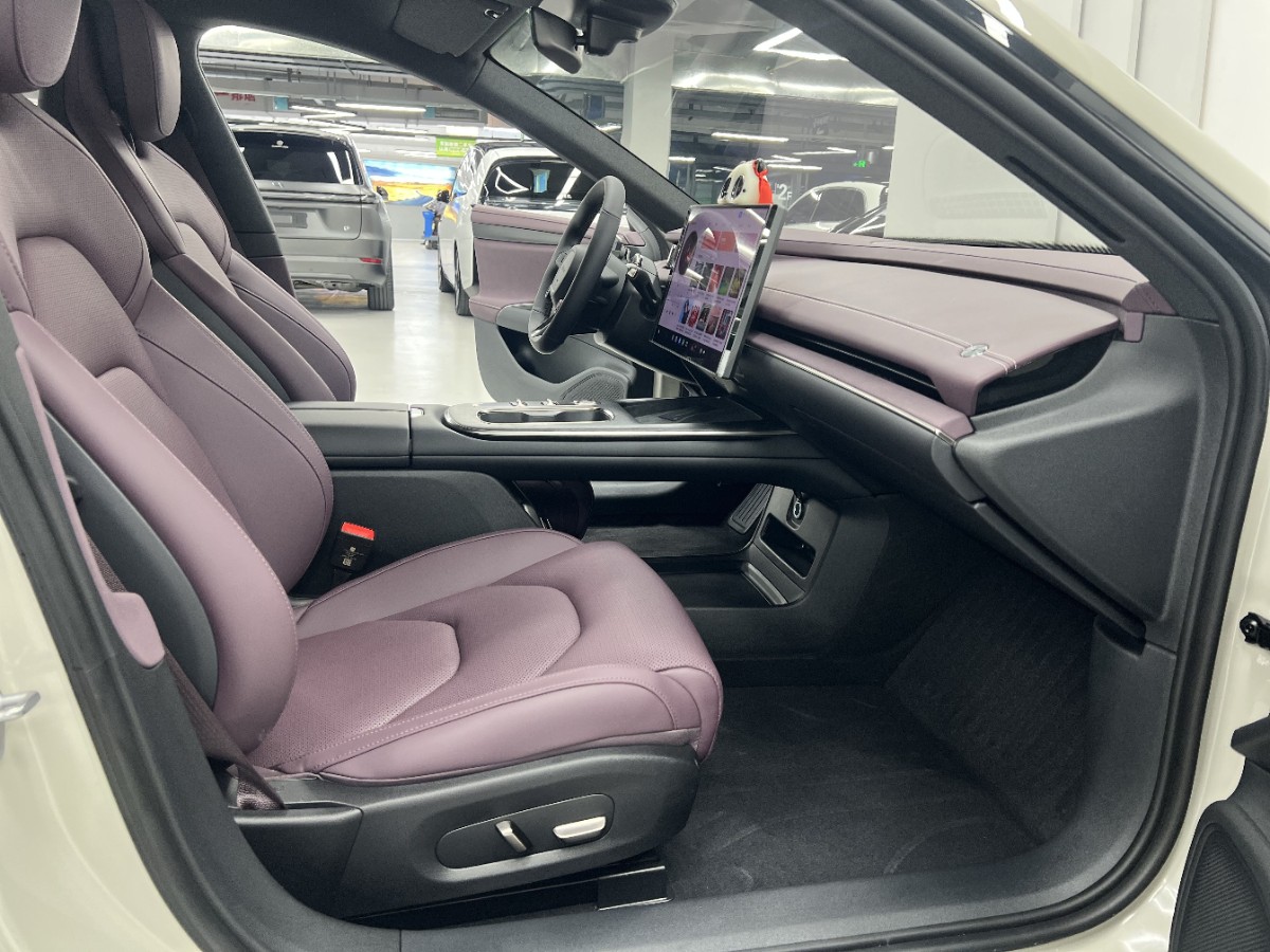 MI SU7 2025 car image #10