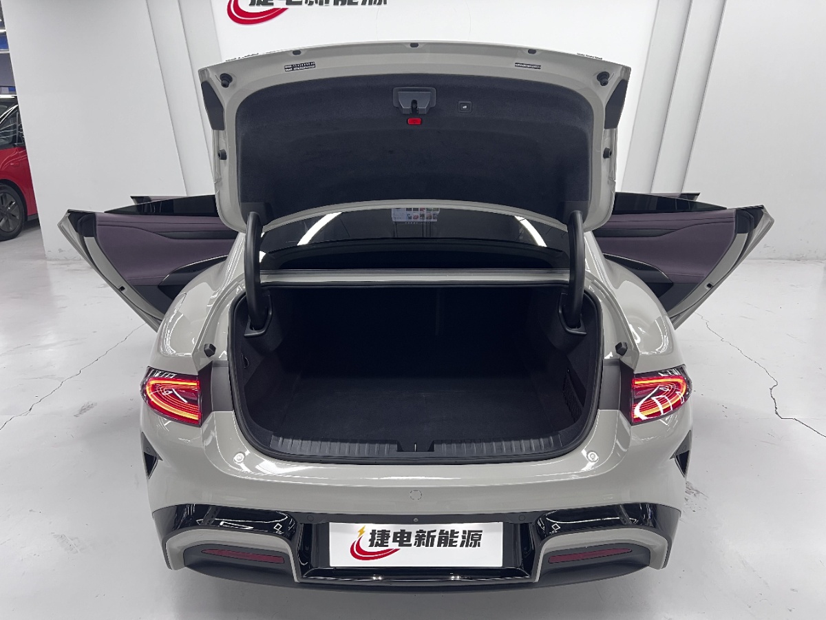 MI SU7 2025 car image #15