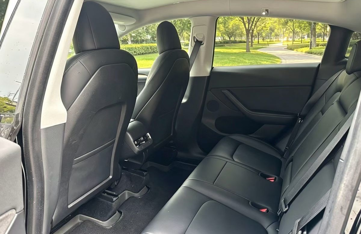 Tesla Model Y 2022 #6 Tesla Model Y 2022 car image #6