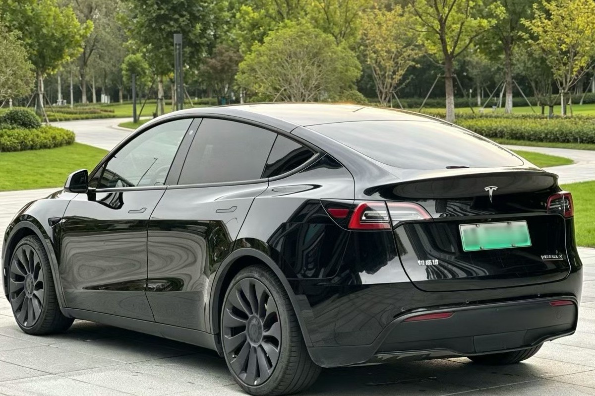 Tesla Model Y 2022 #9 Tesla Model Y 2022 car image #9