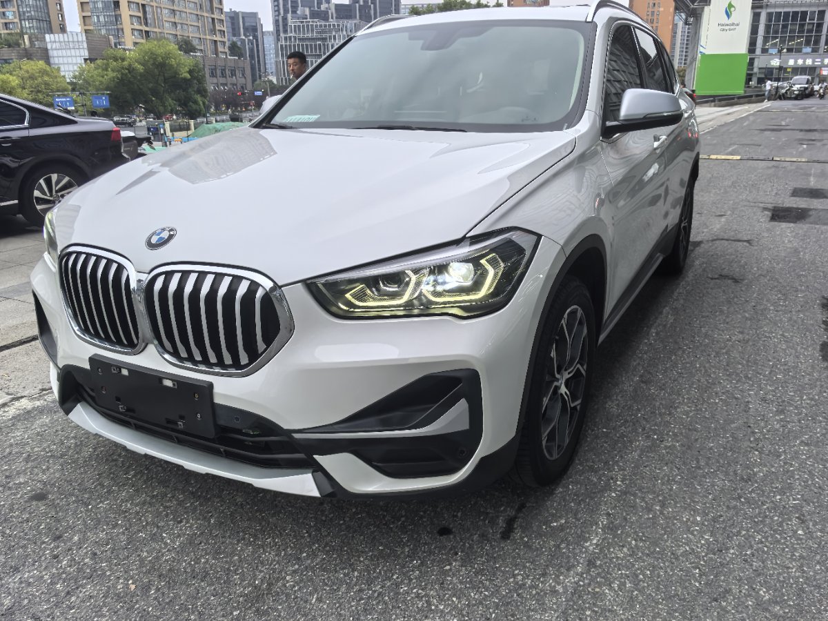 BMW X1 2023 BMW X1 2023 car image
