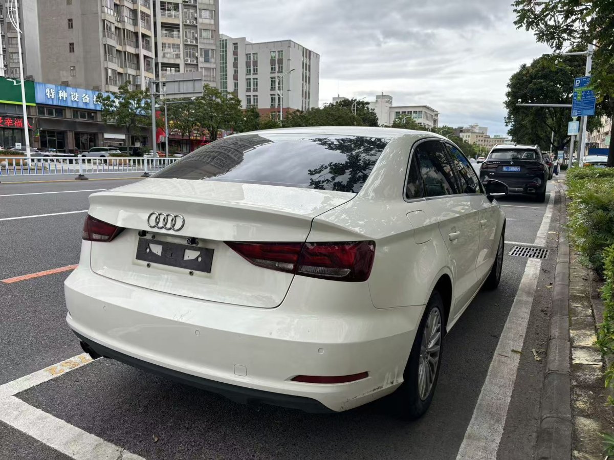 Audi A3 2015 car image #2