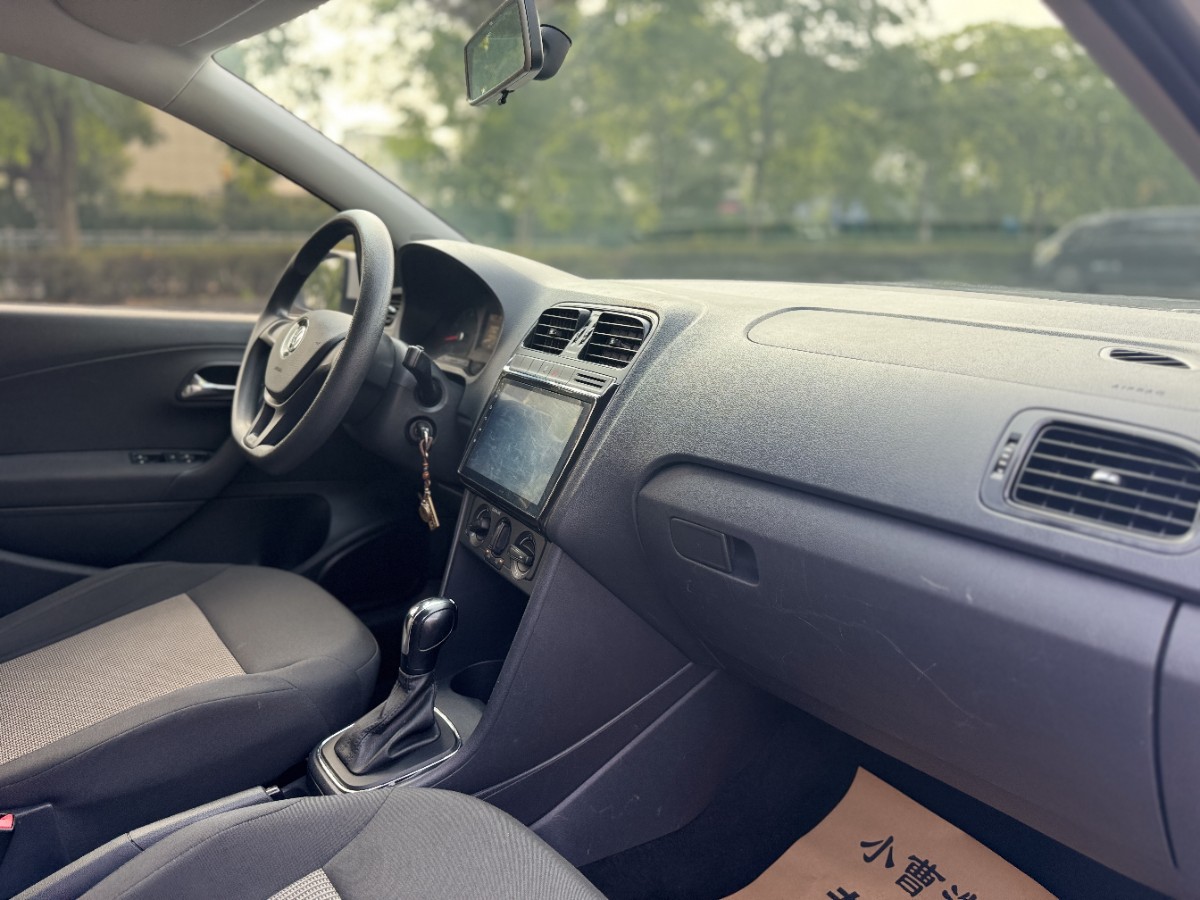 Volkswagen Polo 2018 car image #7
