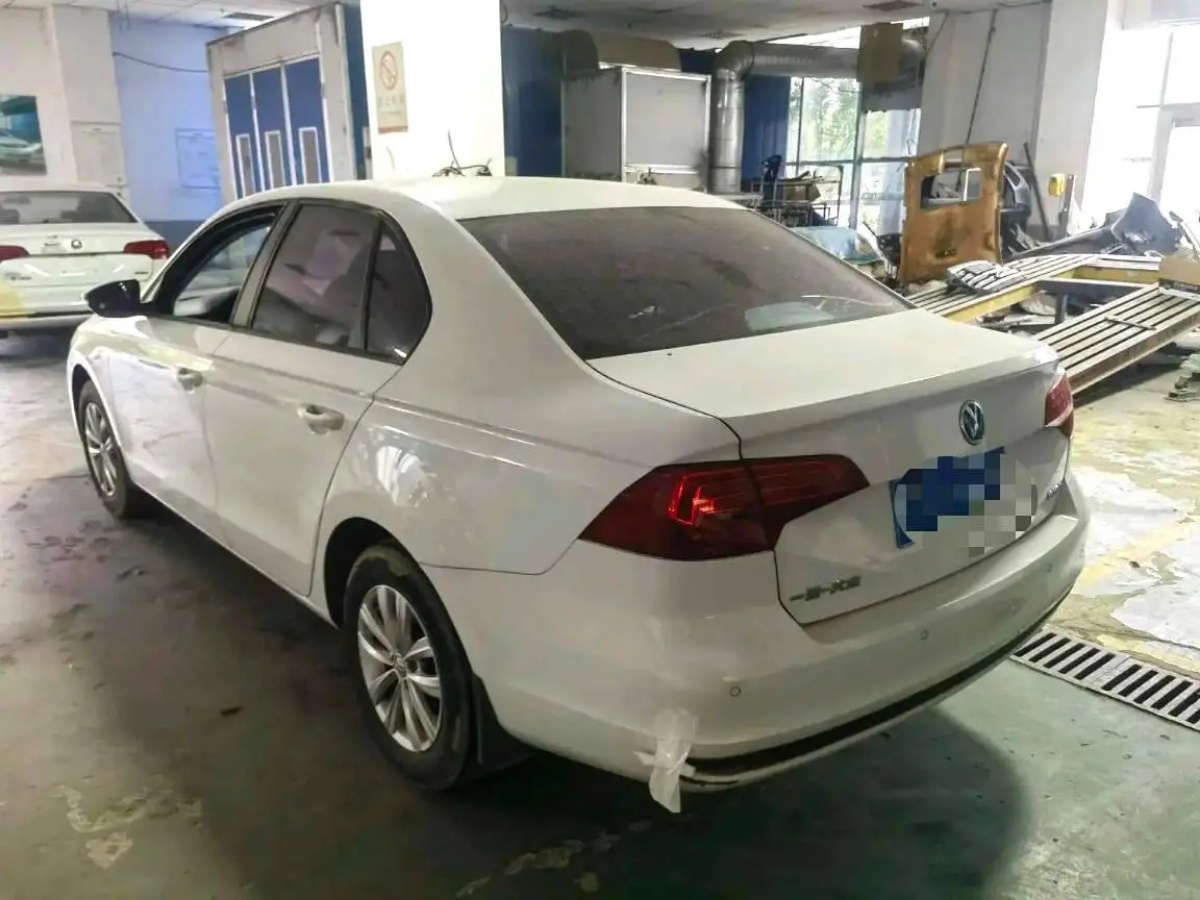 Volkswagen Bora 2018 car image #2