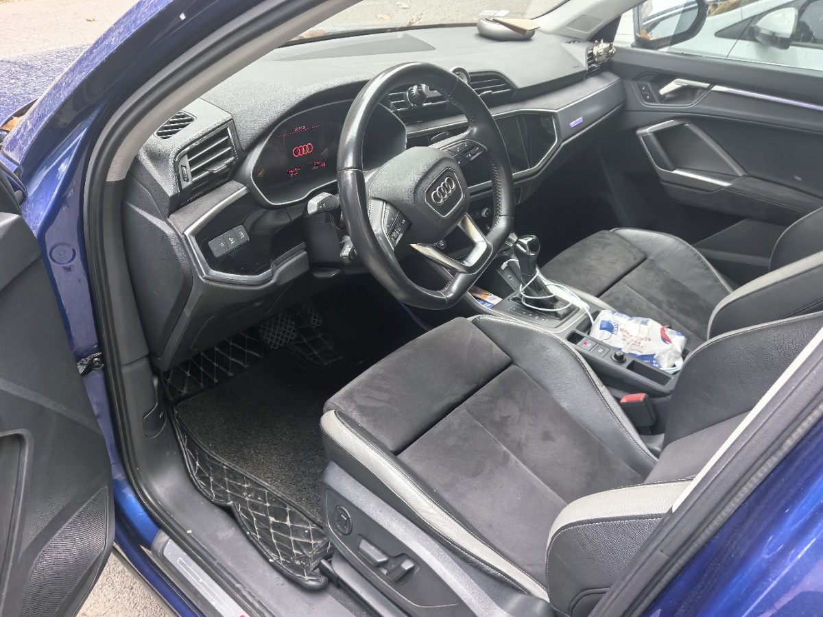 Audi Q3 2019 #2 Audi Q3 2019 car image #2