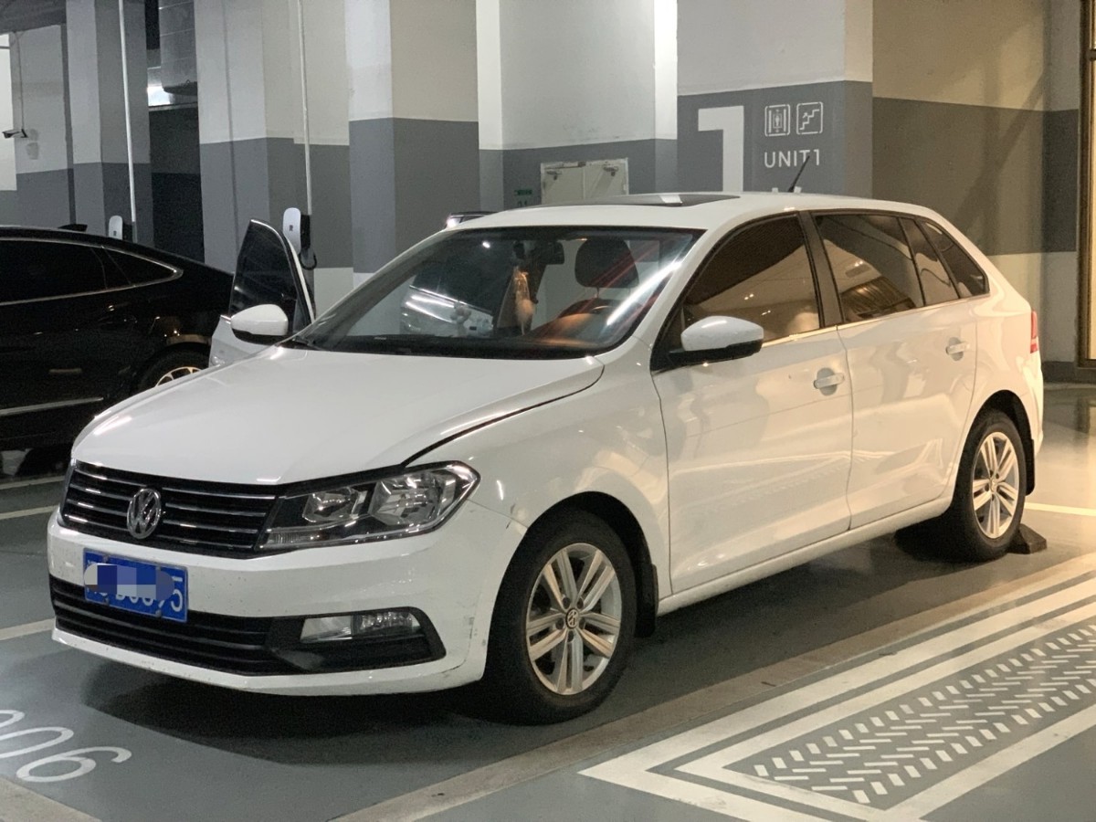 Volkswagen Santana 2017 car image 