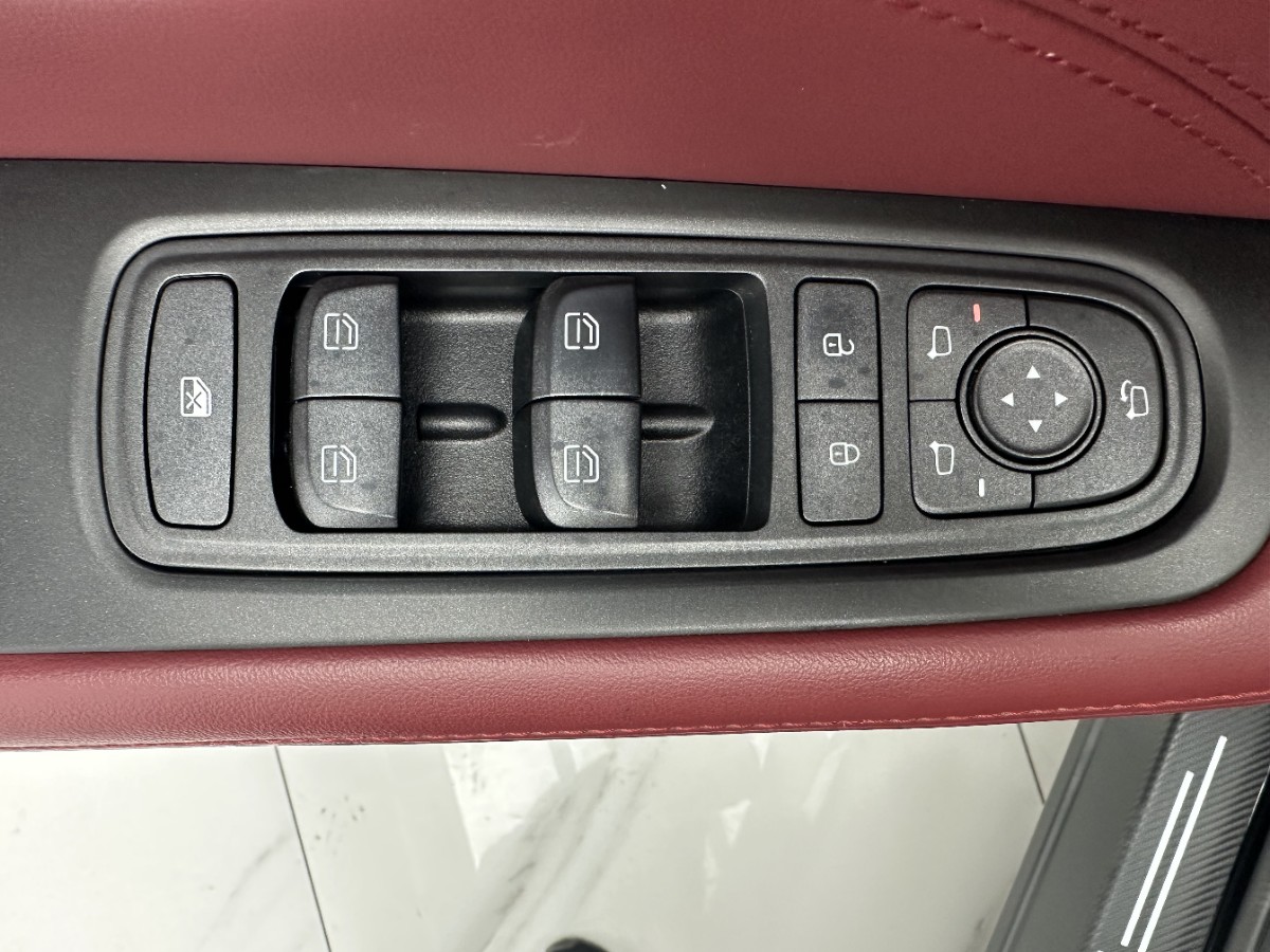 Jetour X70 PLUS 2024 car image #11