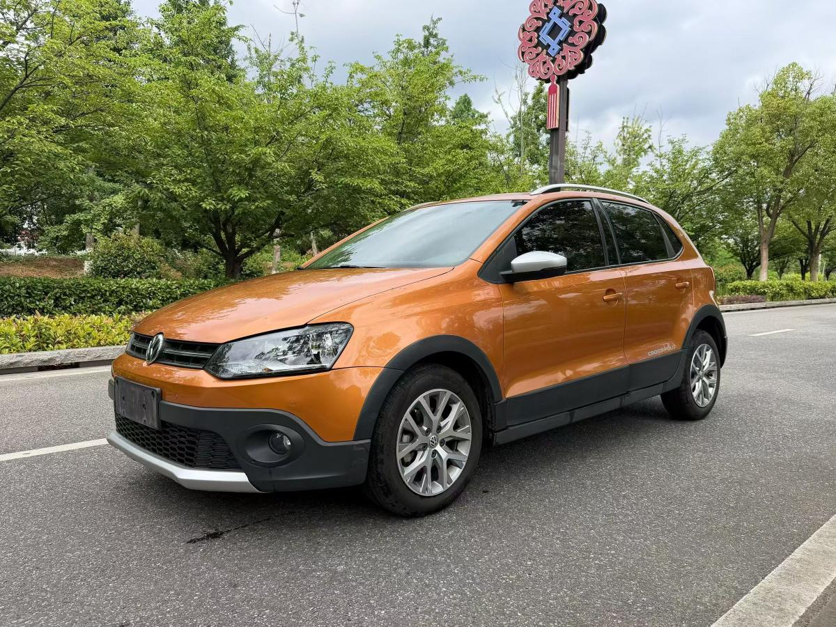 Volkswagen Polo 2016 Volkswagen Polo 2016 car image