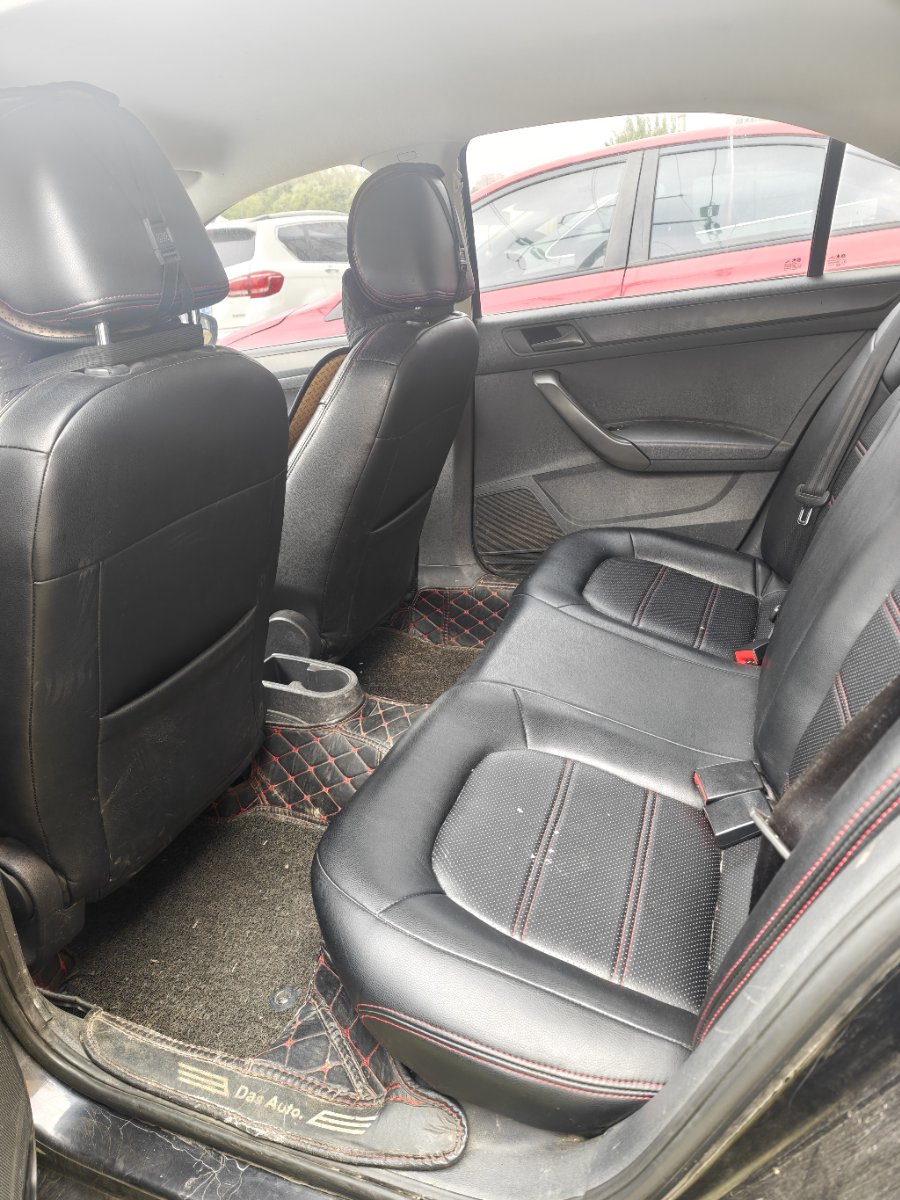 Volkswagen Santana 2017 car image #5
